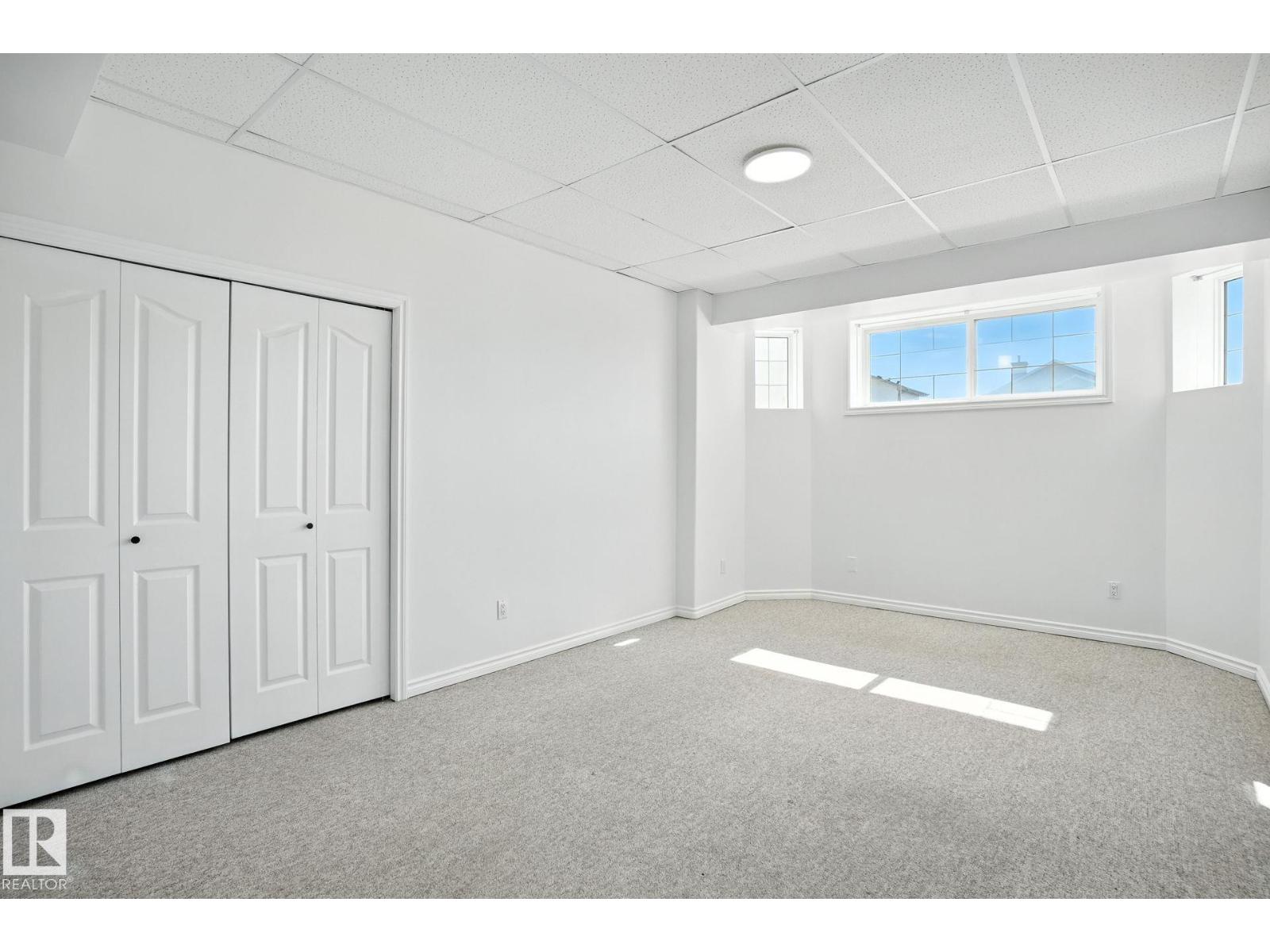 Photo 24 of 9012 157 Av Nw, Edmonton AB