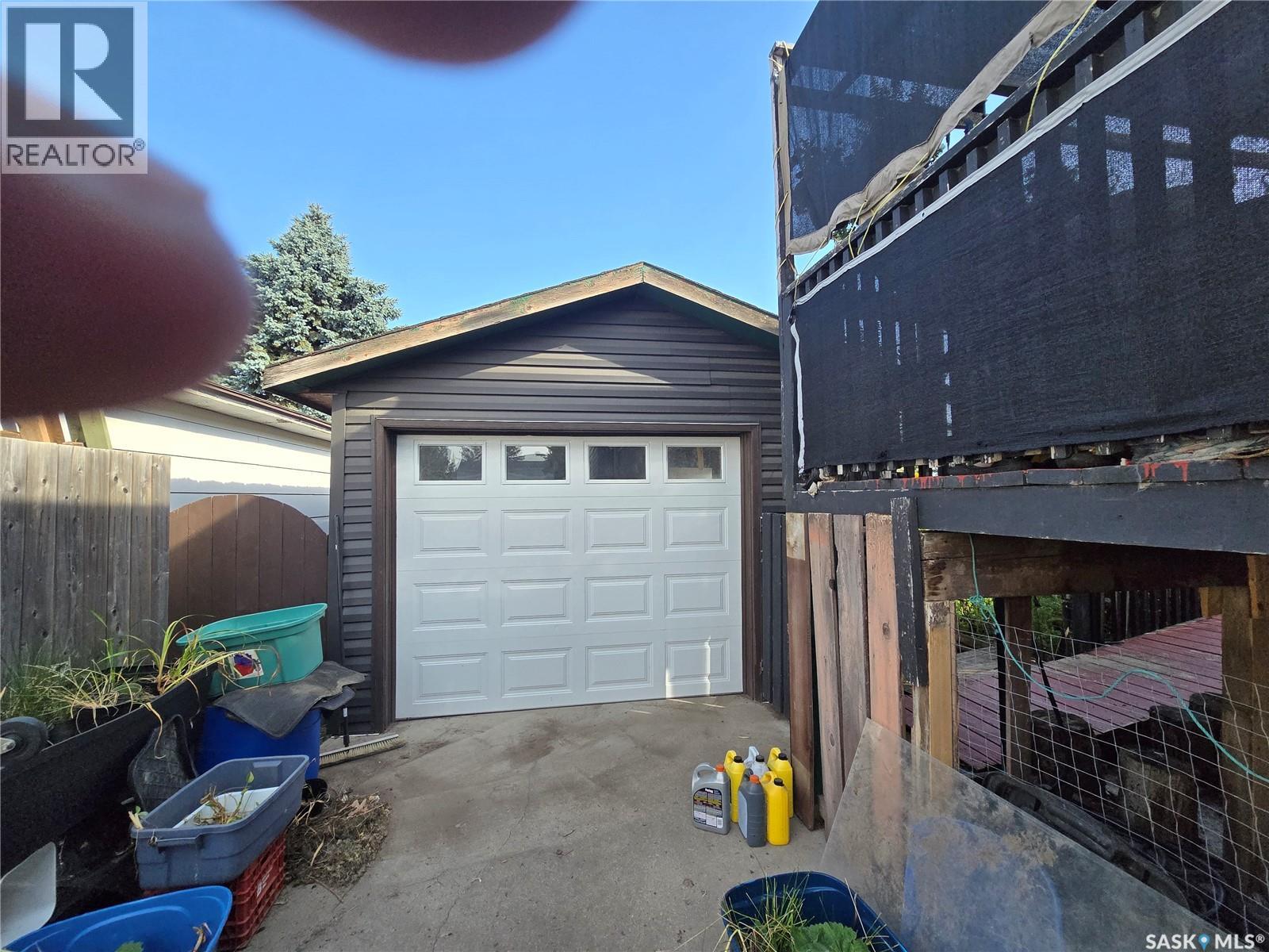 Photo 16 of 134 Heise Crescent, Saskatoon SK