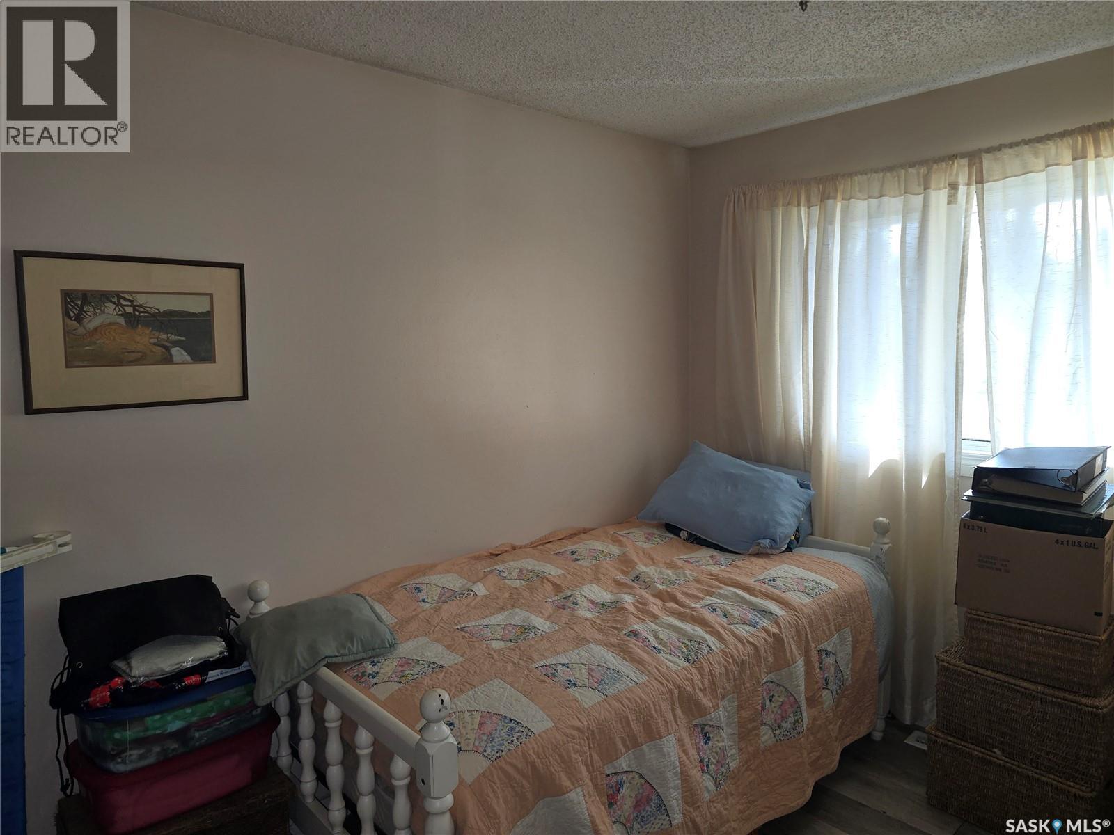 Photo 7 of 134 Heise Crescent, Saskatoon SK