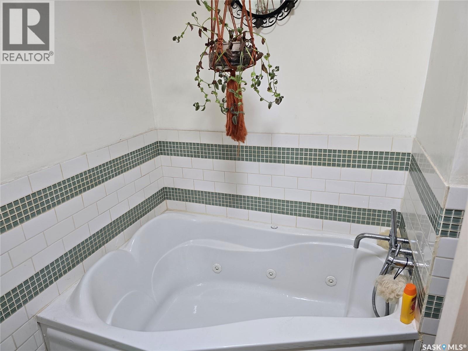 Photo 9 of 134 Heise Crescent, Saskatoon SK