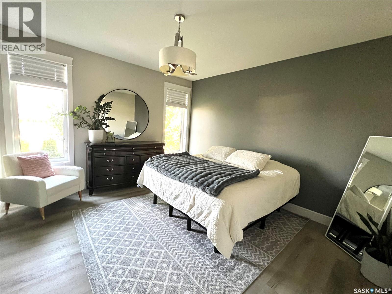 Photo 11 of 516 Ridgeview Street, Swift Current SK