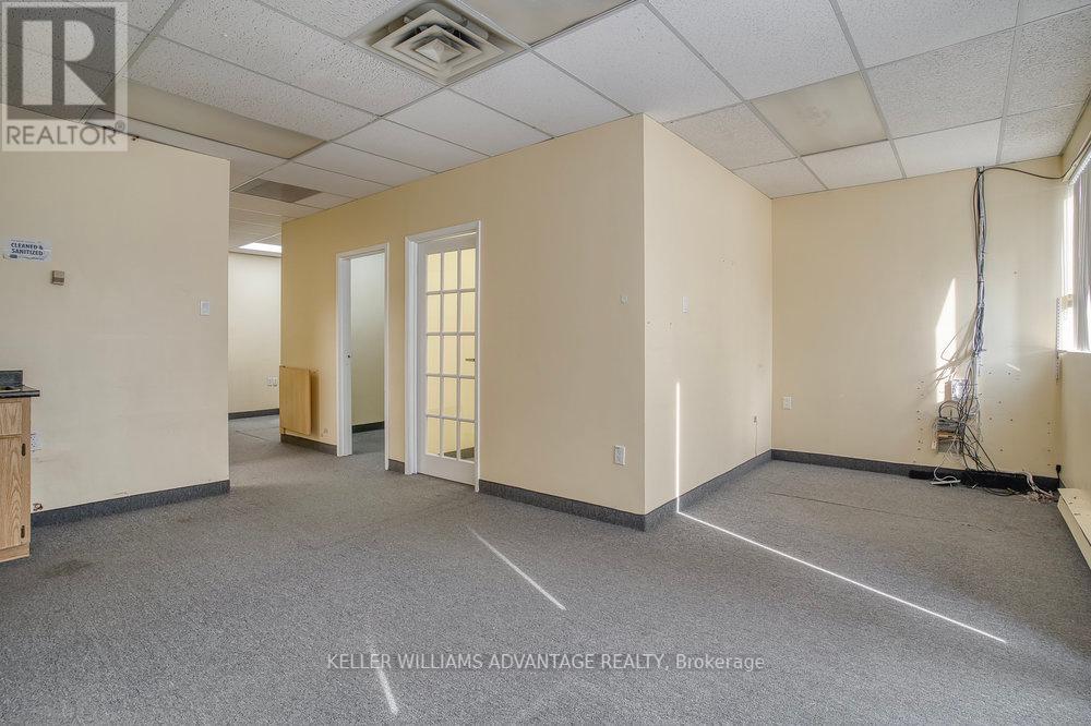 Photo 1 of 205 206 302 Spadina Avenue, Toronto ON