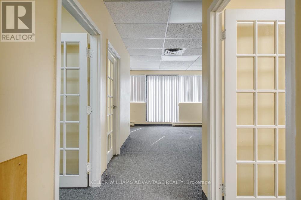 Photo 15 of 205 206 302 Spadina Avenue, Toronto ON