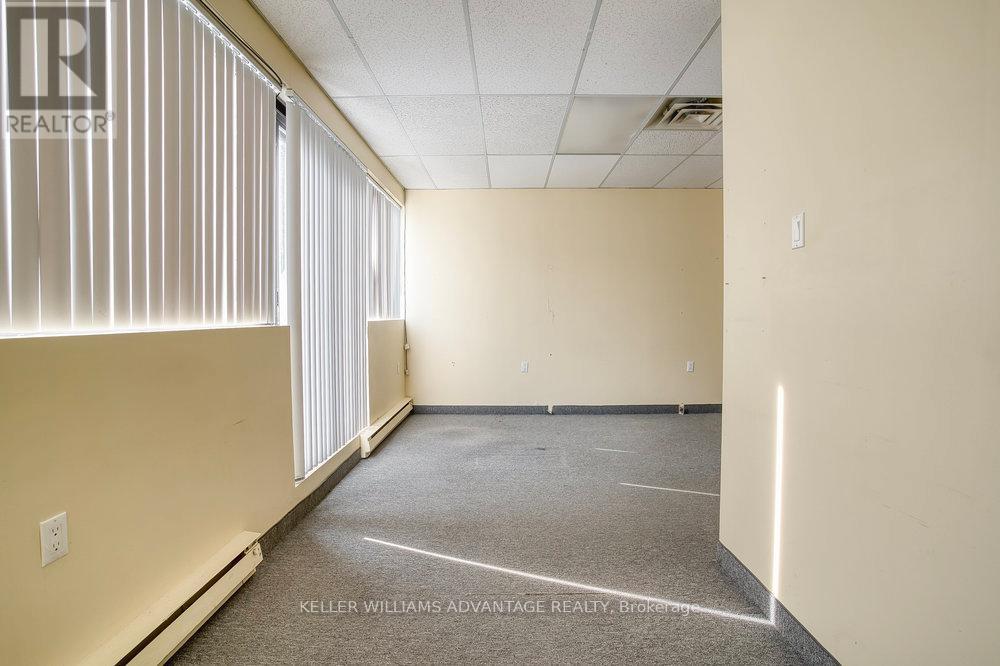 Photo 18 of 205 206 302 Spadina Avenue, Toronto ON