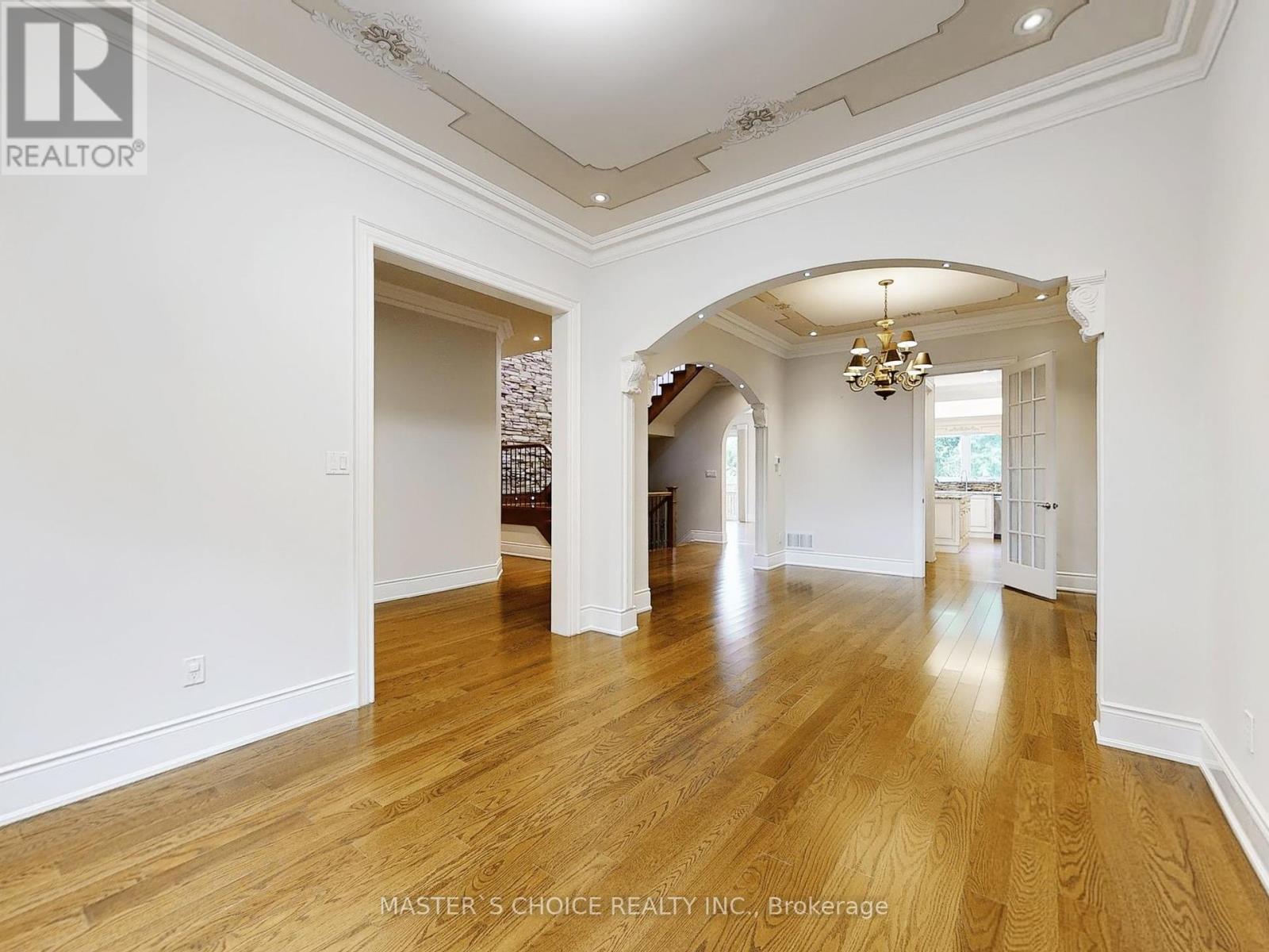 Photo 2 of 6 Terrace Avenue, Toronto ON