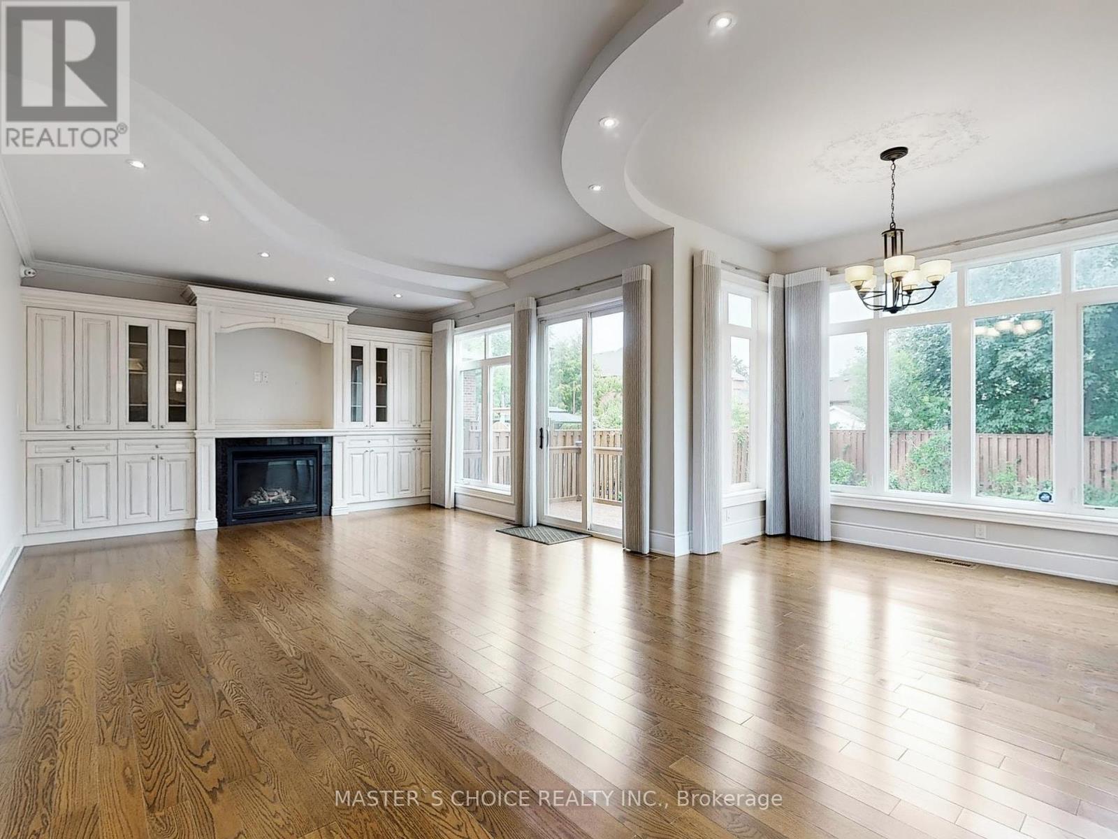 Photo 5 of 6 Terrace Avenue, Toronto ON