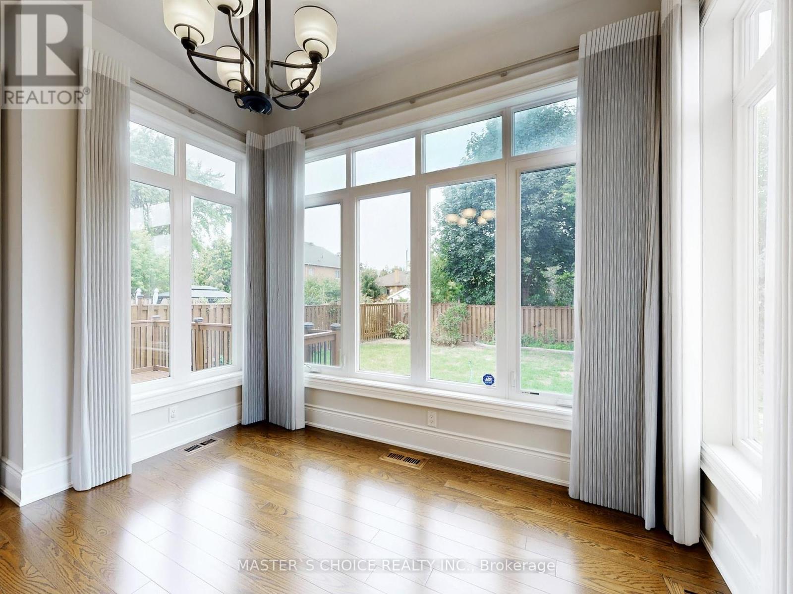 Photo 9 of 6 Terrace Avenue, Toronto ON