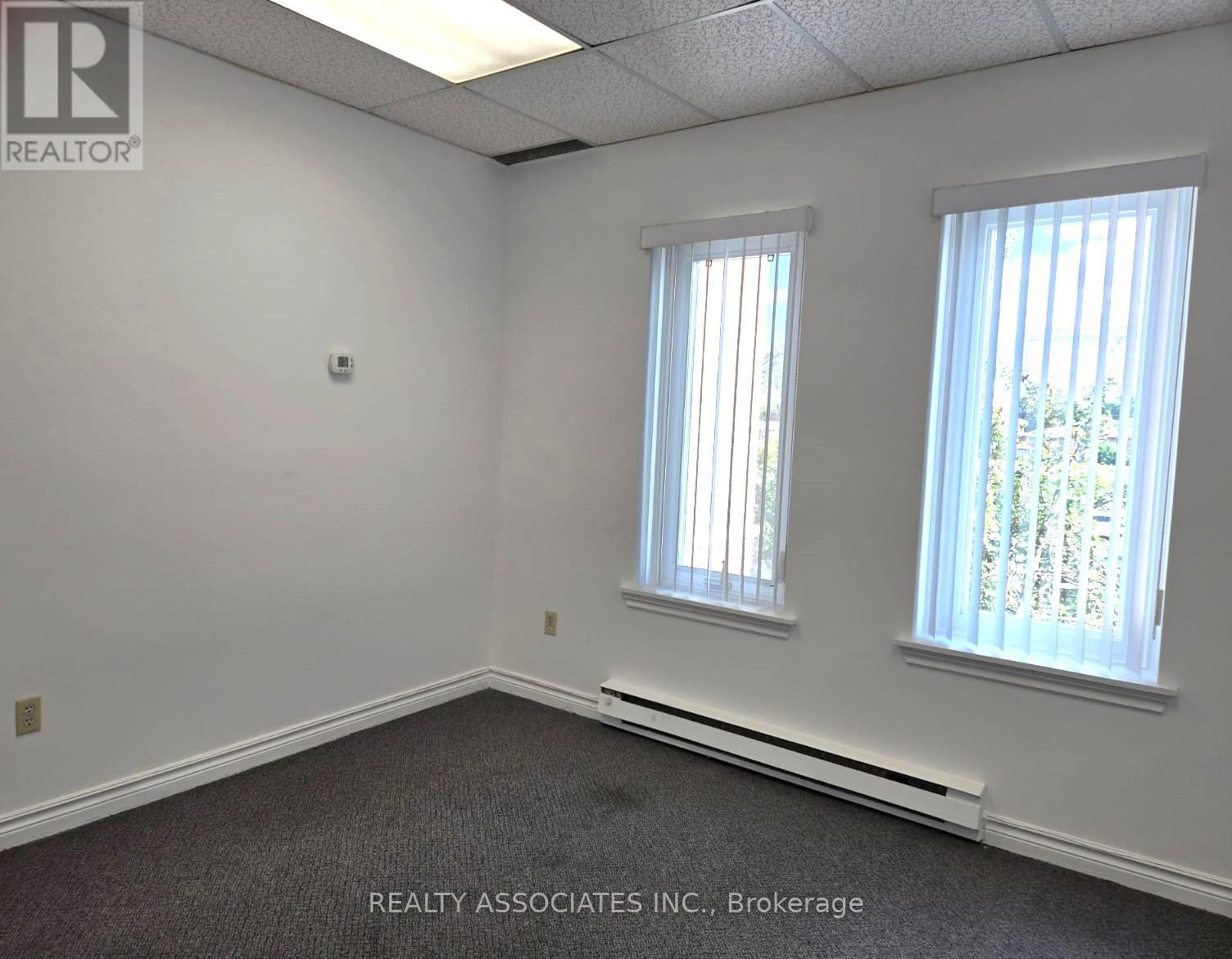 Photo 8 of 1035 Mcnicoll Avenue, Toronto ON