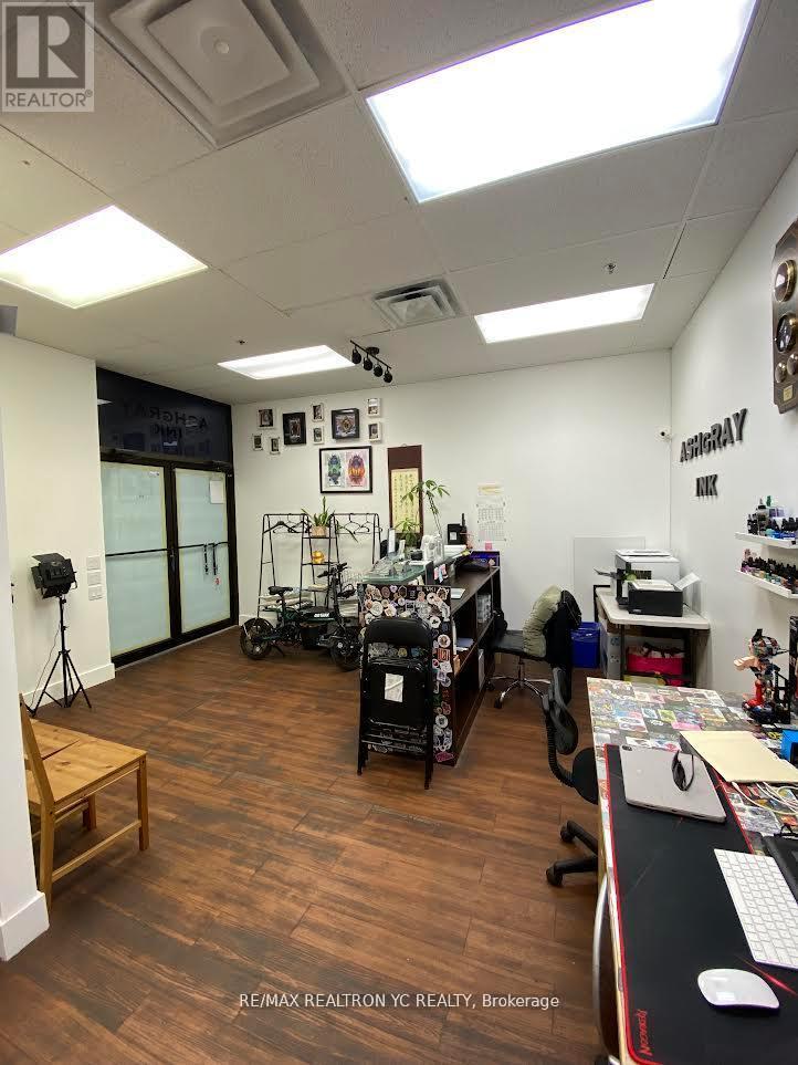 Photo 3 of 215 398 Steeles Avenue W, Vaughan ON