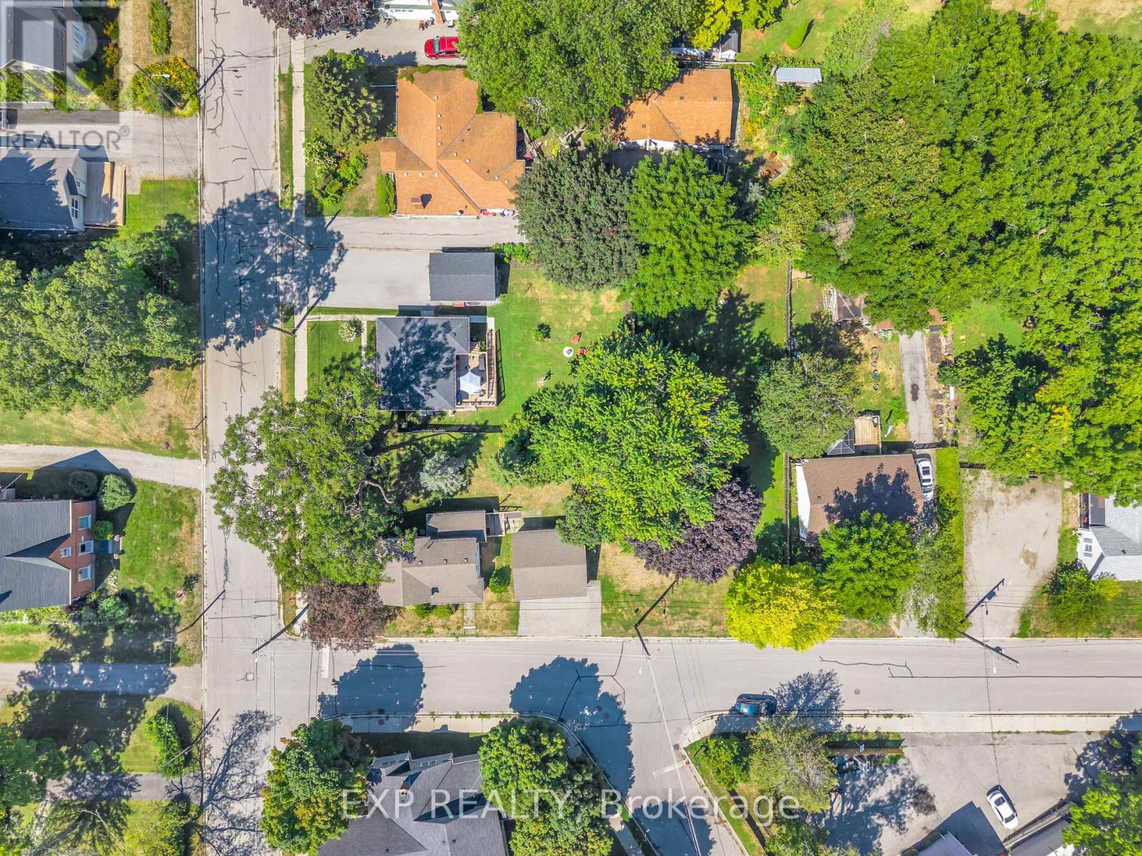 Photo 21 of 39 River Street, Georgina ON