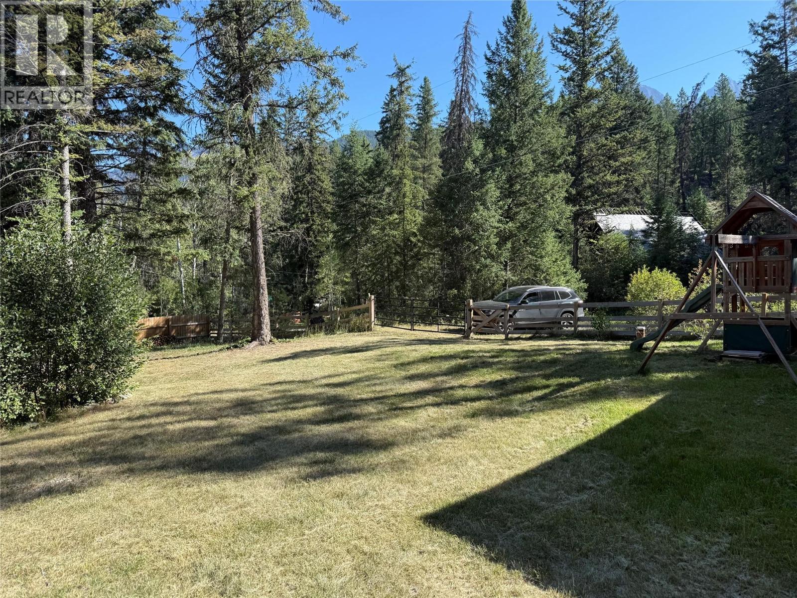4891 Ogilvy Avenue, Fairmont Hot Springs