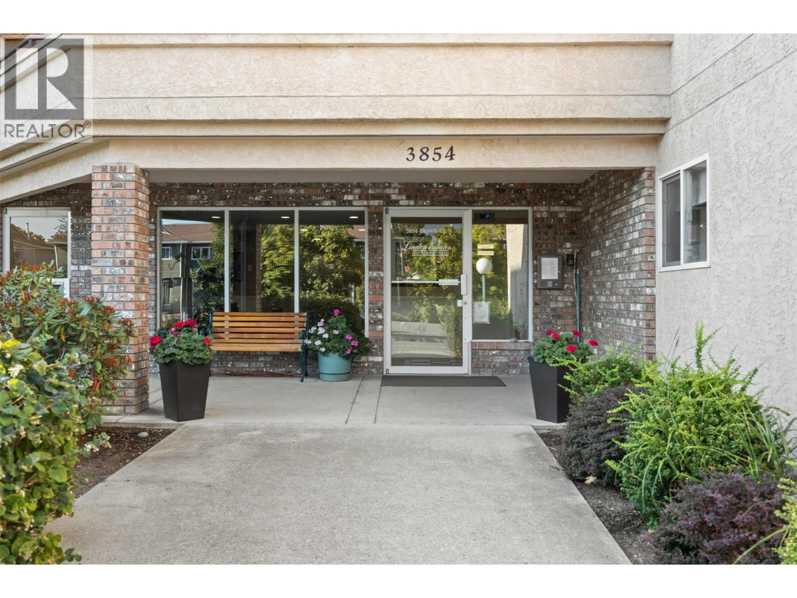 3854 Brown Road Unit# 301, West Kelowna