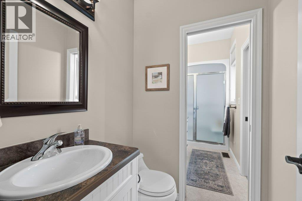 Photo 26 of 1581 20 Street Ne Unit 8, Salmon Arm BC