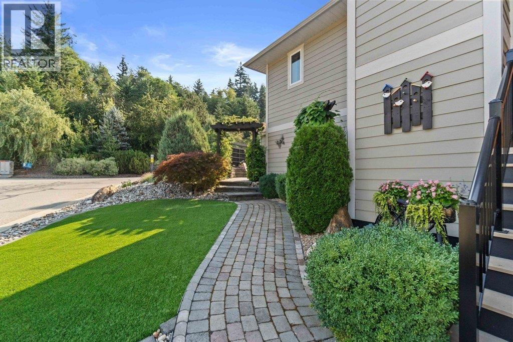 Photo 63 of 1581 20 Street Ne Unit 8, Salmon Arm BC