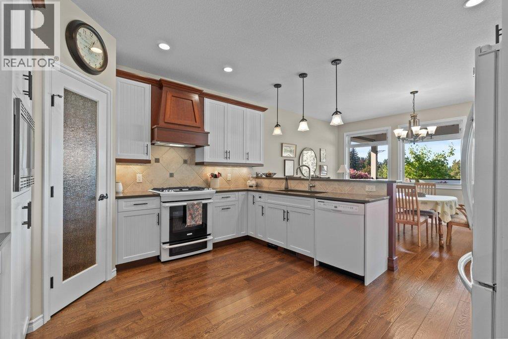 Photo 9 of 1581 20 Street Ne Unit 8, Salmon Arm BC