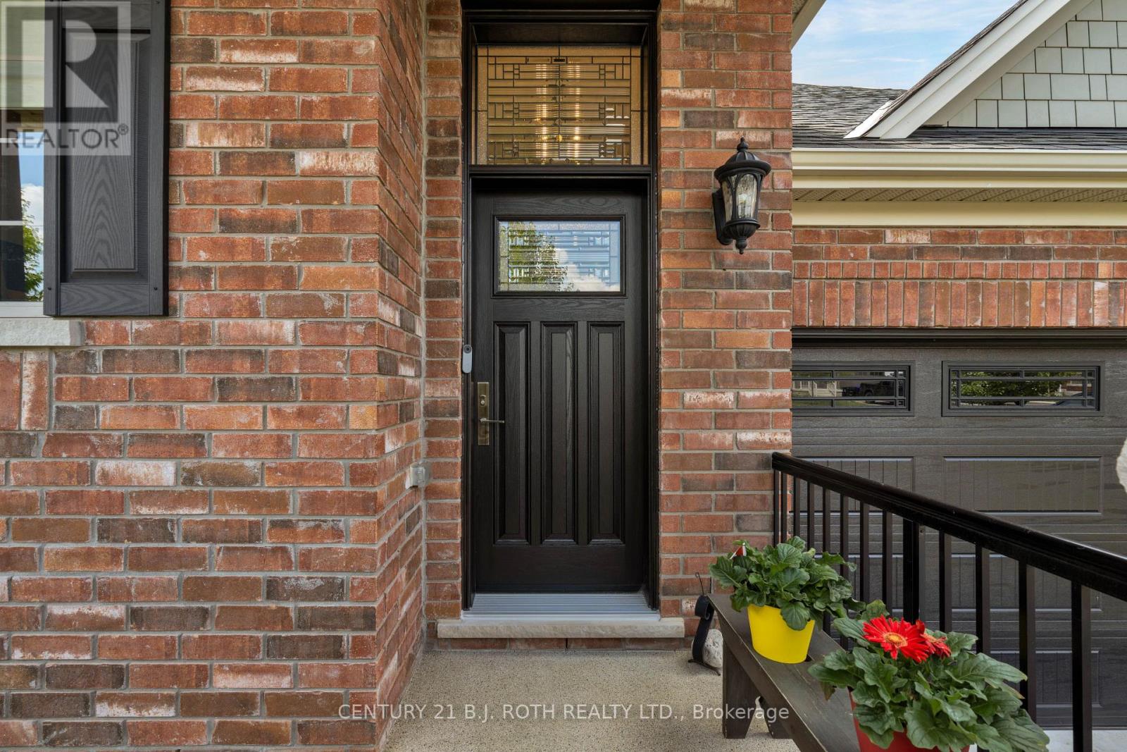 Photo 4 of 7 Cameron Street, Springwater ON
