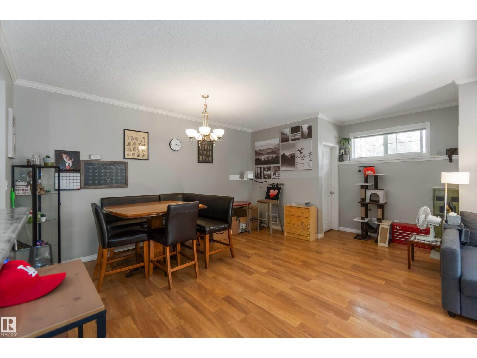 Photo 9 of 8 A 79 Bellerose Dr, St Albert AB