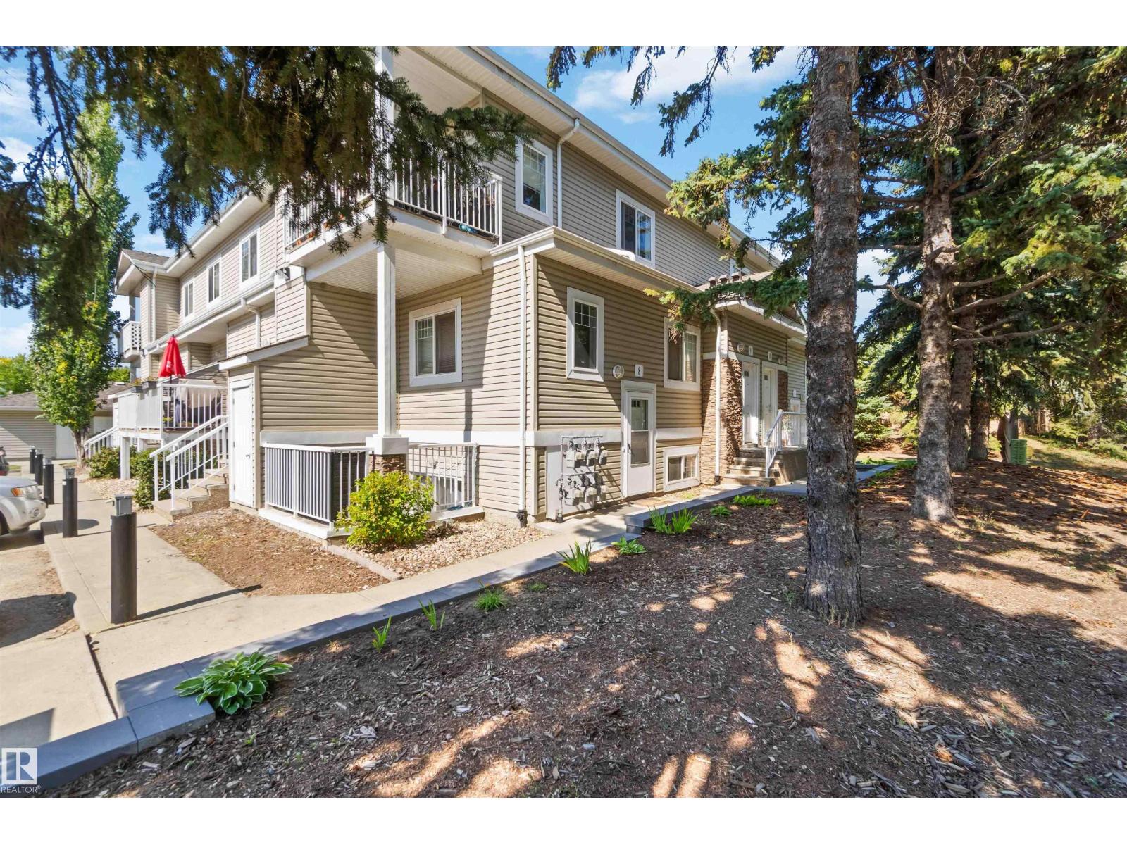 Photo 1 of 8 A 79 Bellerose Dr, St Albert AB