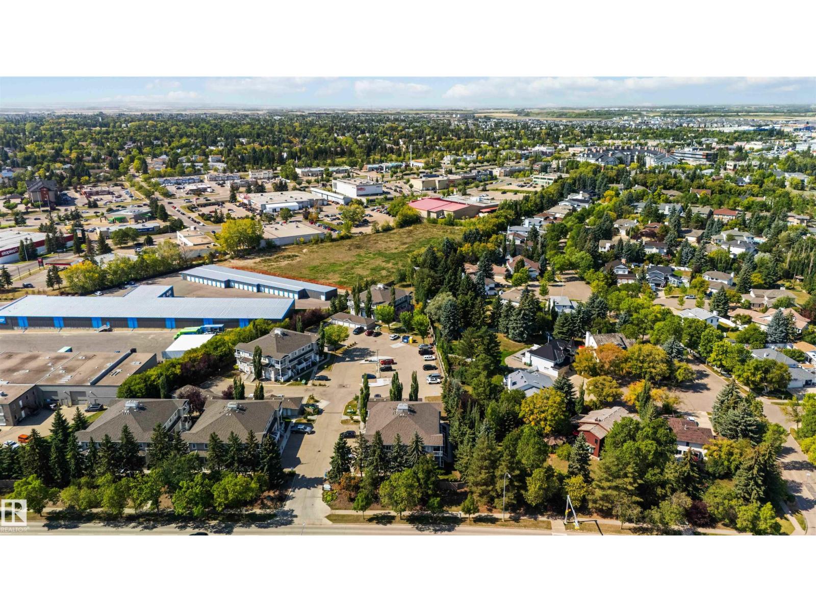 Photo 34 of 8 A 79 Bellerose Dr, St Albert AB