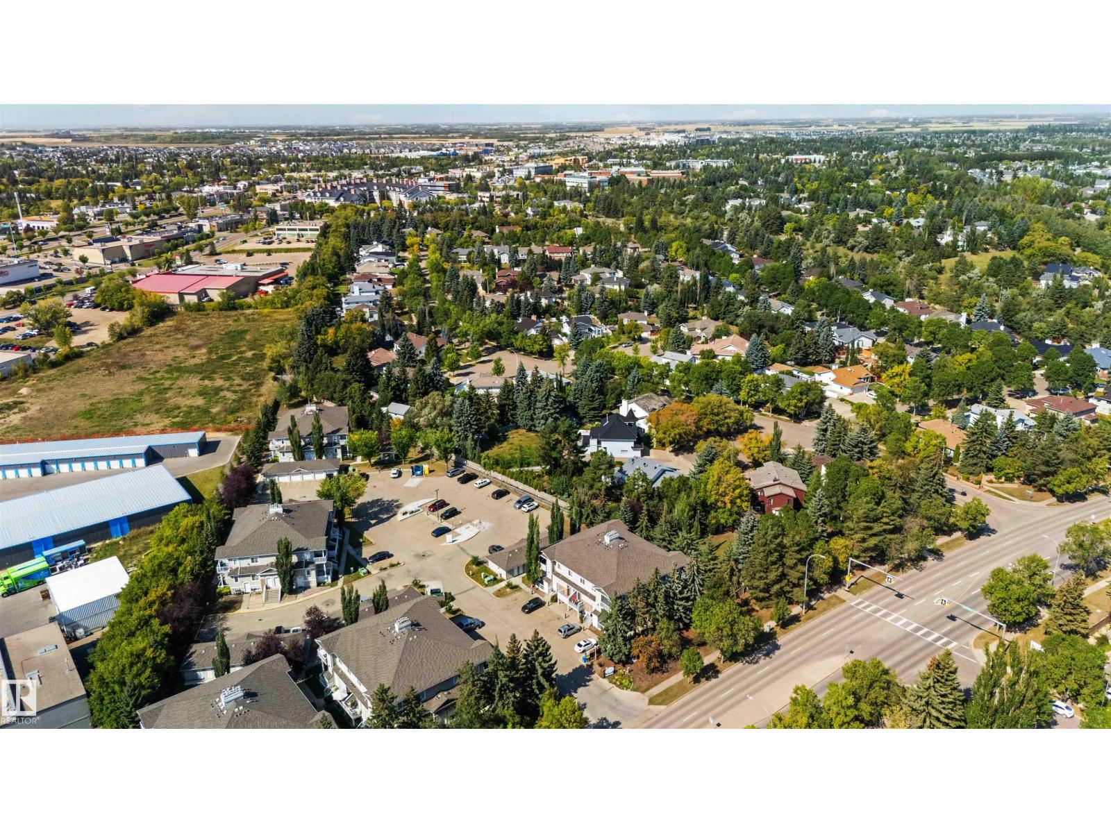 Photo 35 of 8 A 79 Bellerose Dr, St Albert AB