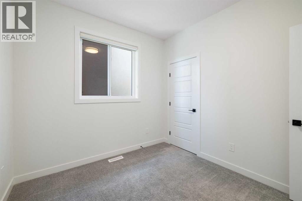 Photo 22 of 3003 26 A Street Sw, Calgary AB