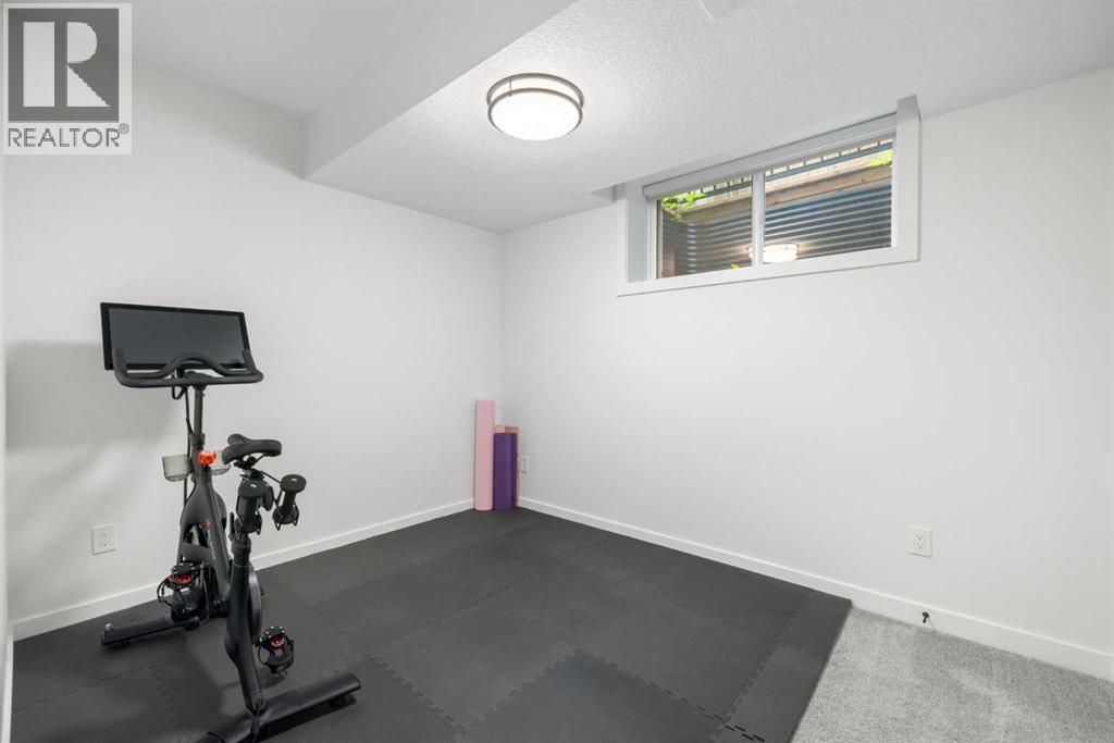 Photo 34 of 3003 26 A Street Sw, Calgary AB