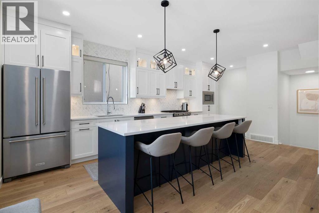 Photo 8 of 3003 26 A Street Sw, Calgary AB