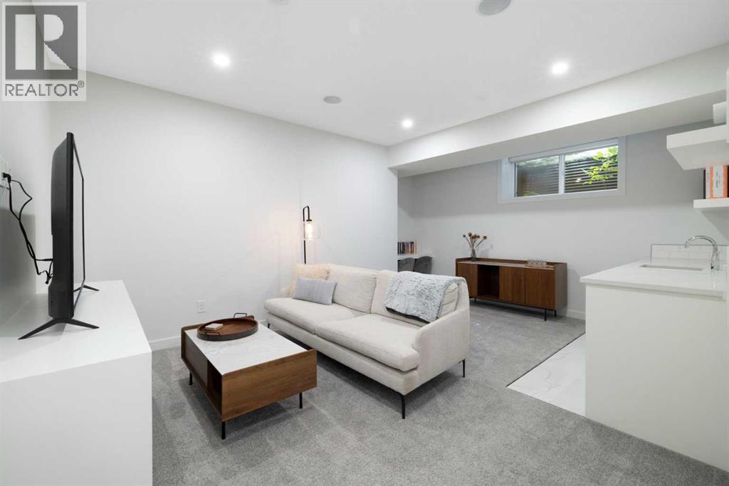 Photo 36 of 3003 26 A Street Sw, Calgary AB