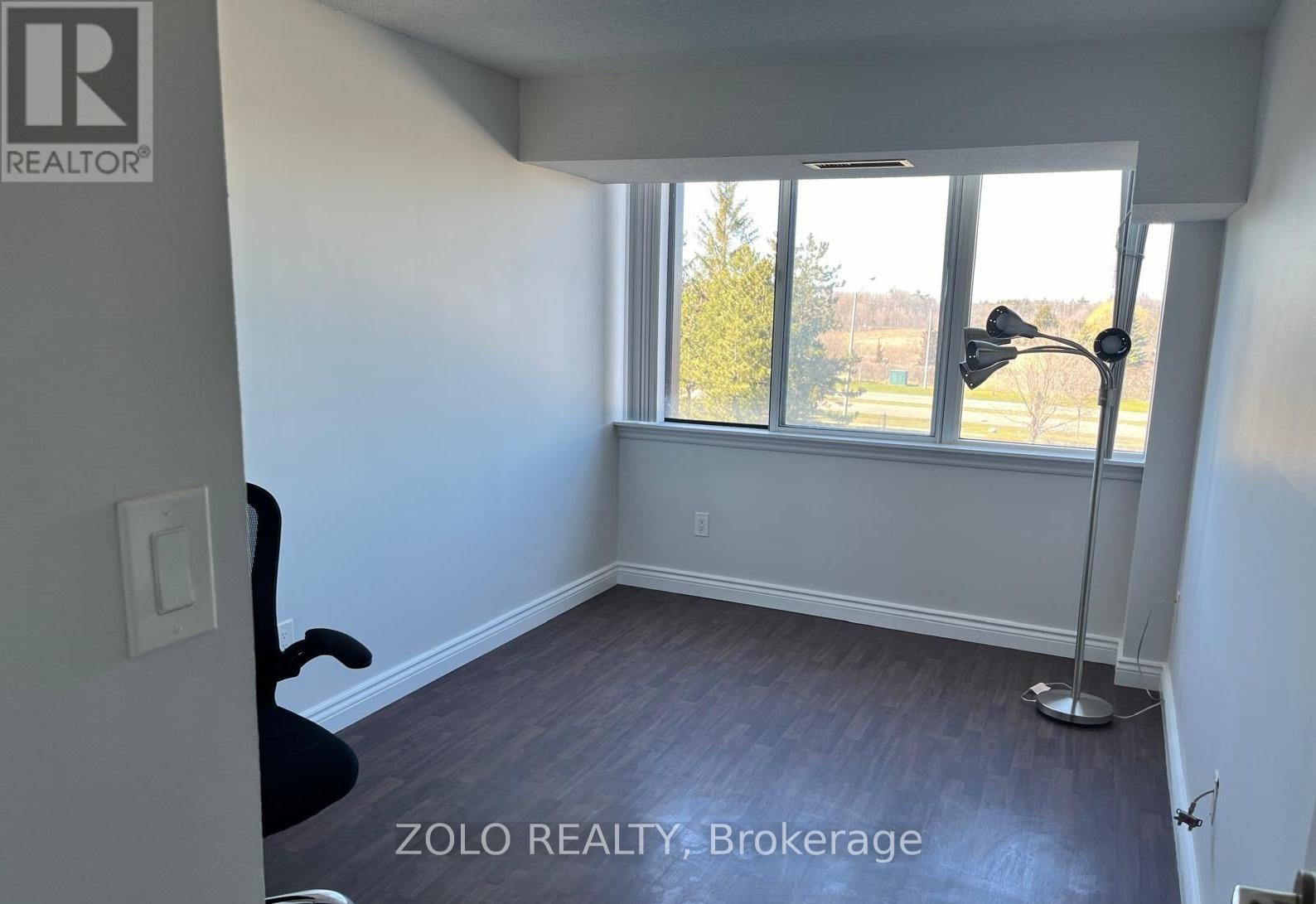 Photo 12 of 1707 10 Markbrook Lane, Toronto ON