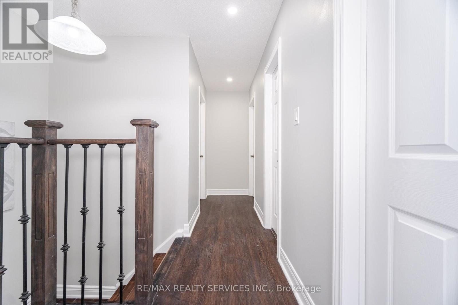 Photo 24 of 65 3525 Brandon Gate Drive, Mississauga ON