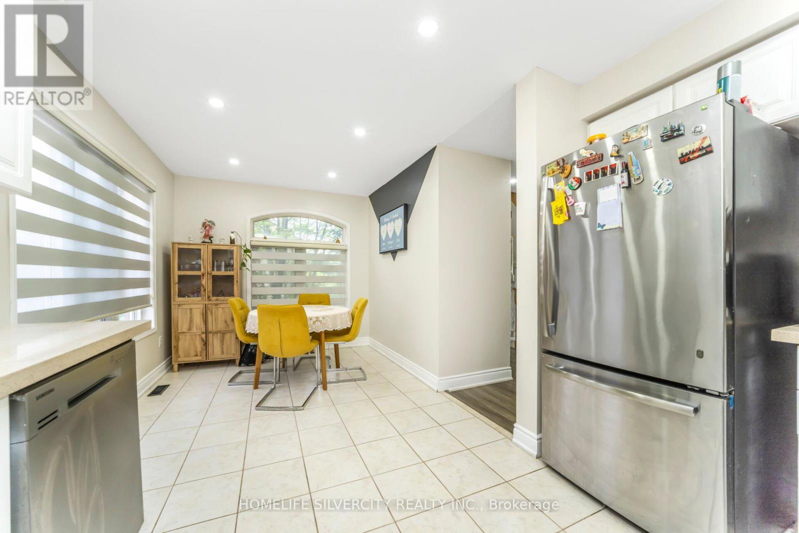 Photo 23 of 91 Bernard Avenue, Brampton ON