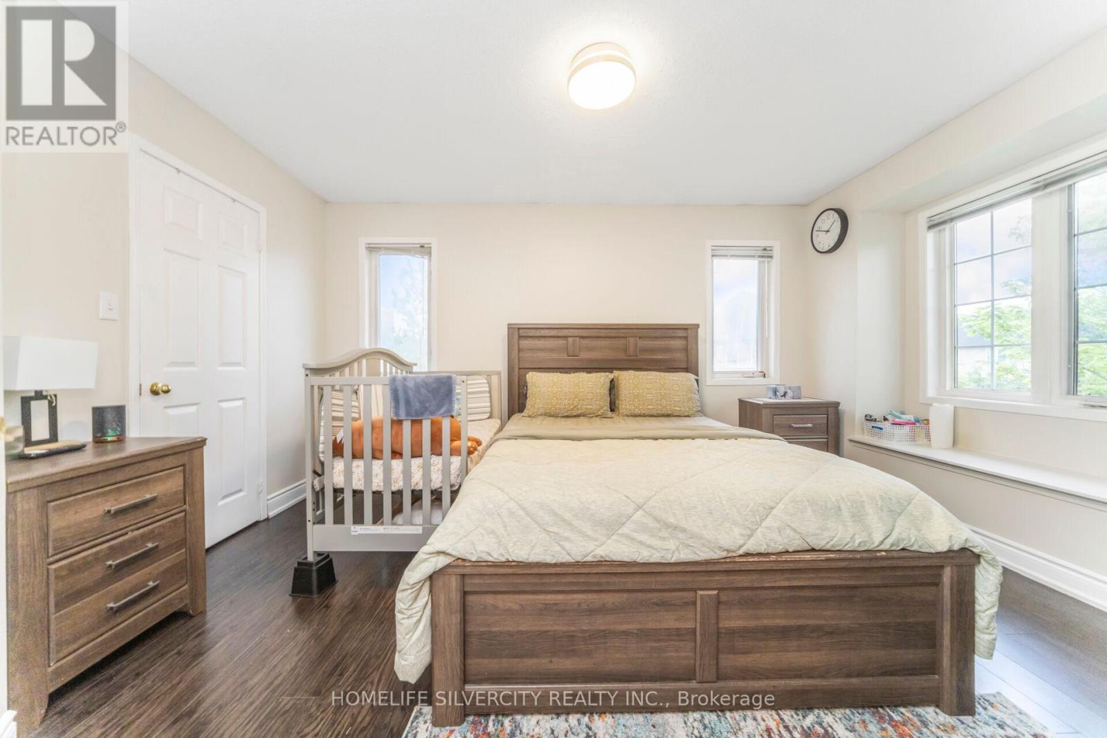 Photo 28 of 91 Bernard Avenue, Brampton ON