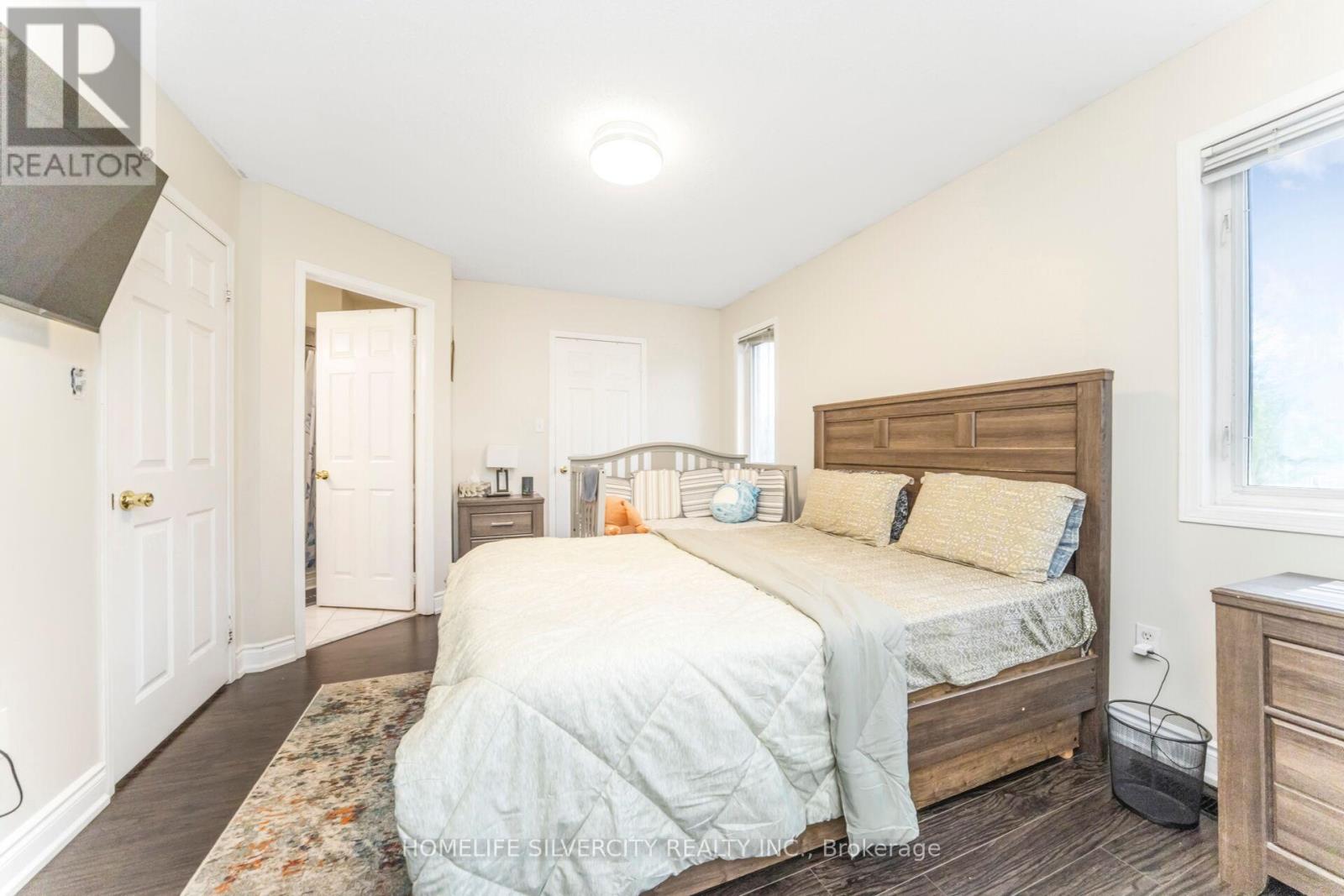 Photo 29 of 91 Bernard Avenue, Brampton ON