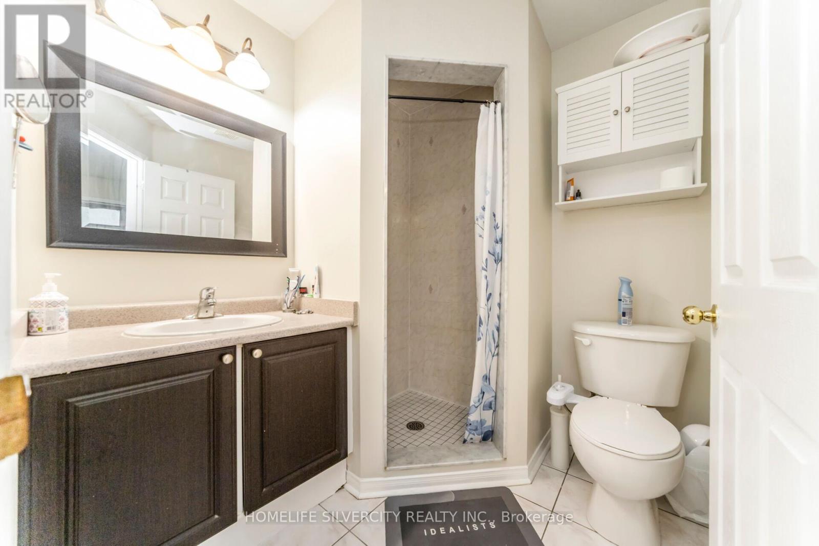 Photo 31 of 91 Bernard Avenue, Brampton ON