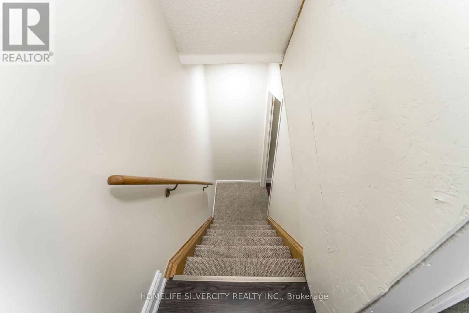 Photo 44 of 91 Bernard Avenue, Brampton ON