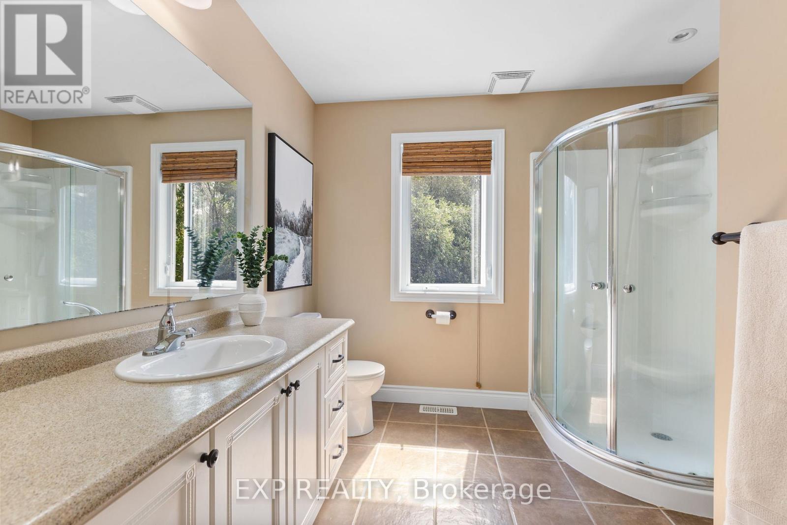 Photo 16 of 8325 Albert Bouwers Circle, Ottawa ON