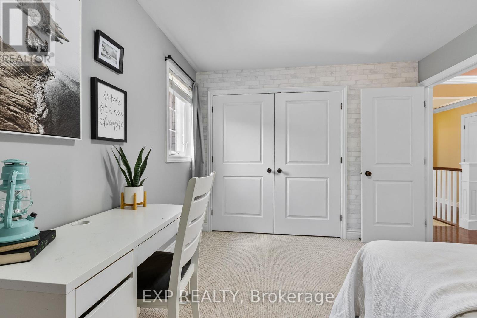 Photo 18 of 8325 Albert Bouwers Circle, Ottawa ON