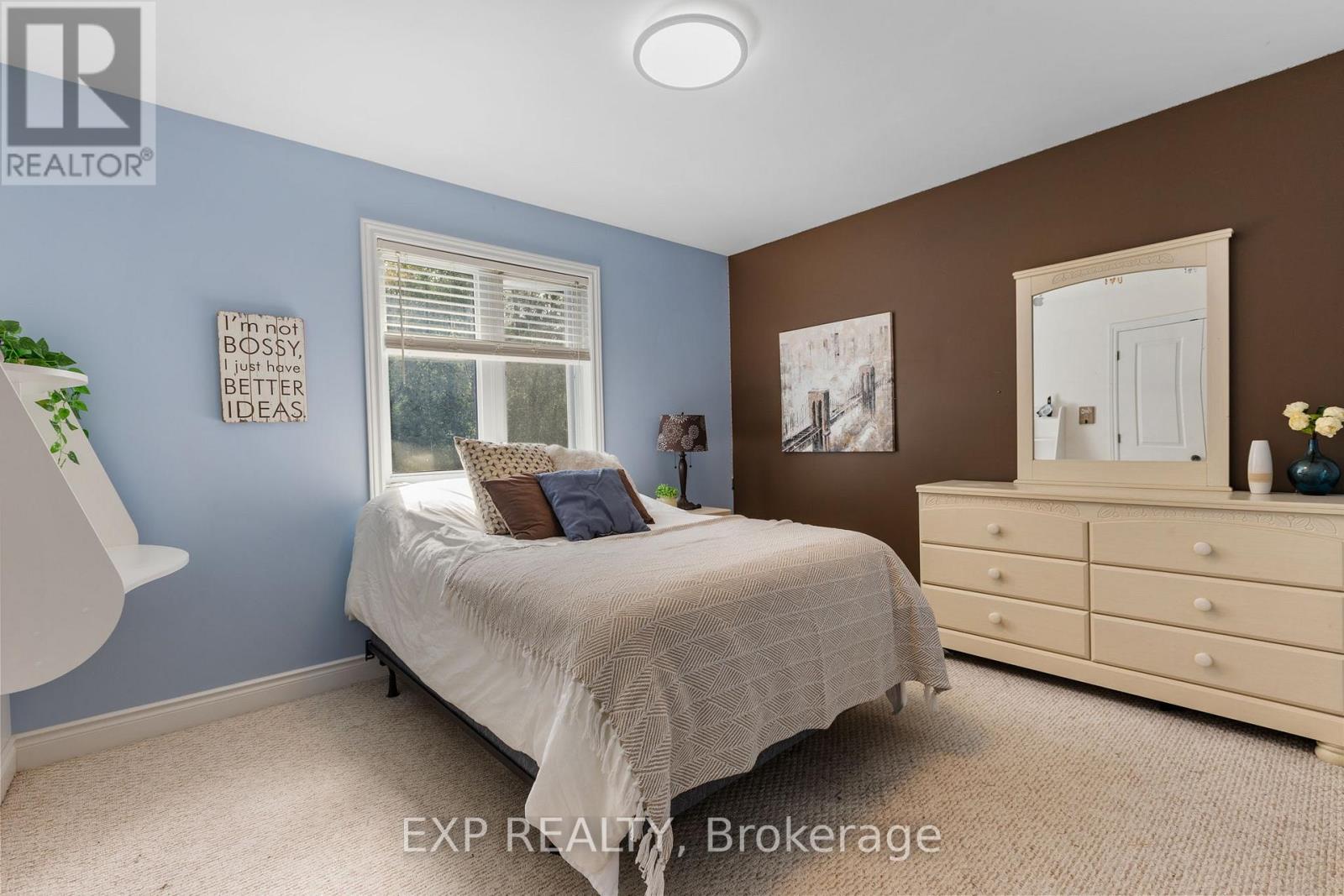 Photo 20 of 8325 Albert Bouwers Circle, Ottawa ON