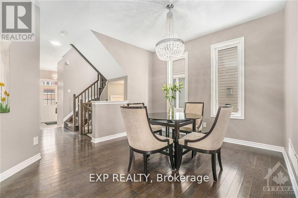 Photo 3 of 103 Coriolis Court, Ottawa ON