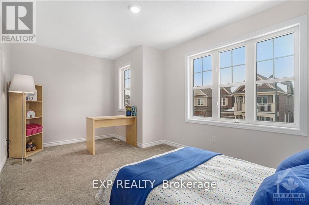 Photo 8 of 103 Coriolis Court, Ottawa ON