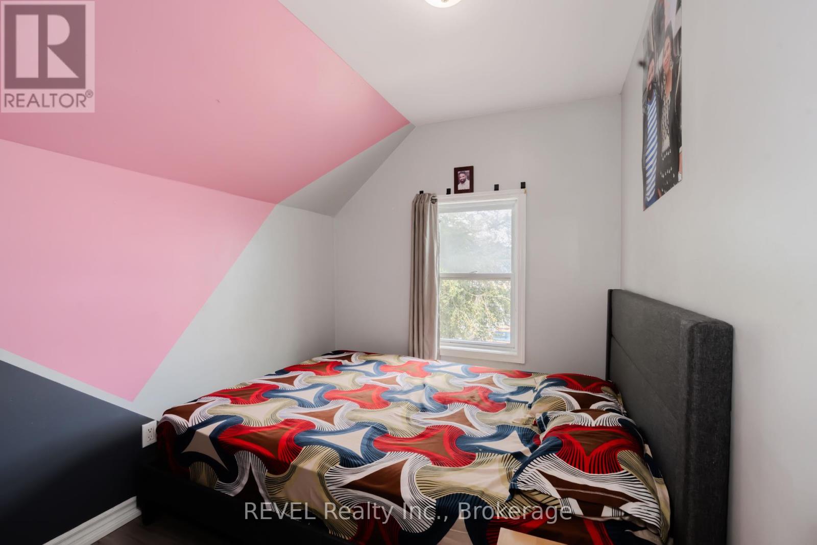 Photo 16 of 24 Imperial Street, Hamilton ON