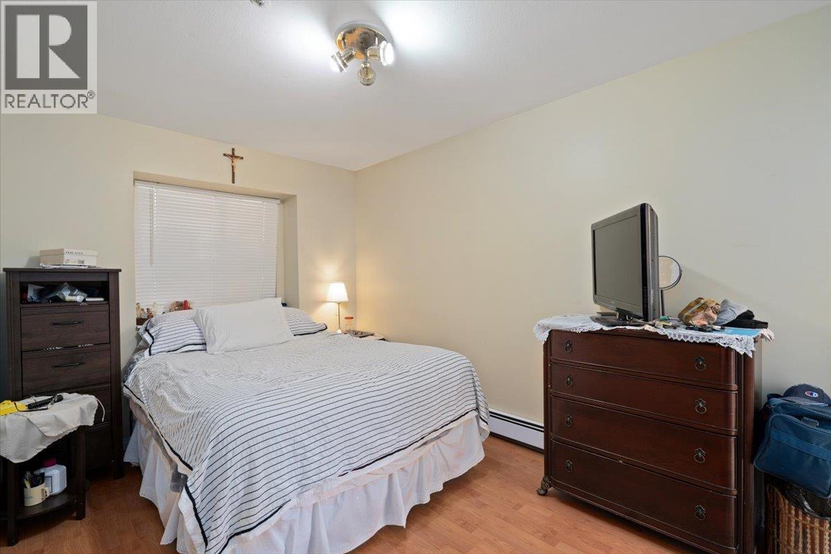 Photo 10 of 7138 Fraser Street, Vancouver BC