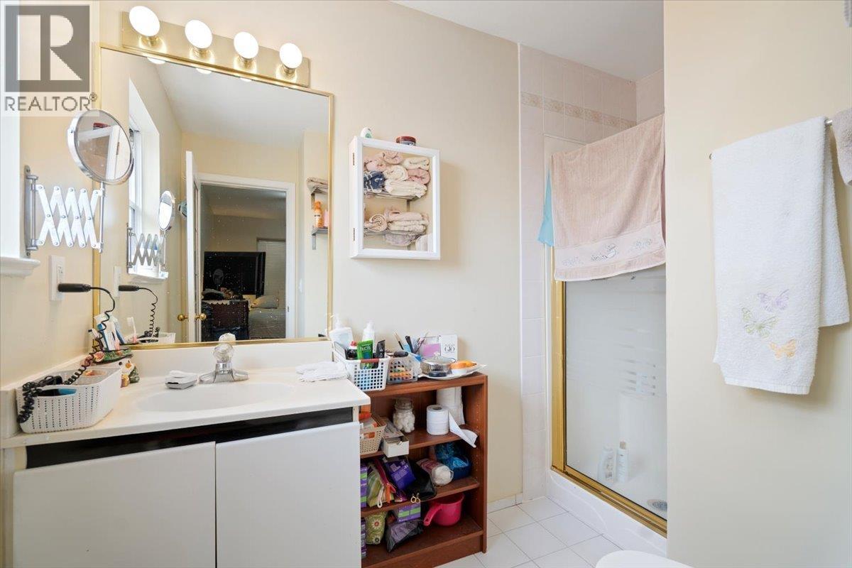Photo 11 of 7138 Fraser Street, Vancouver BC