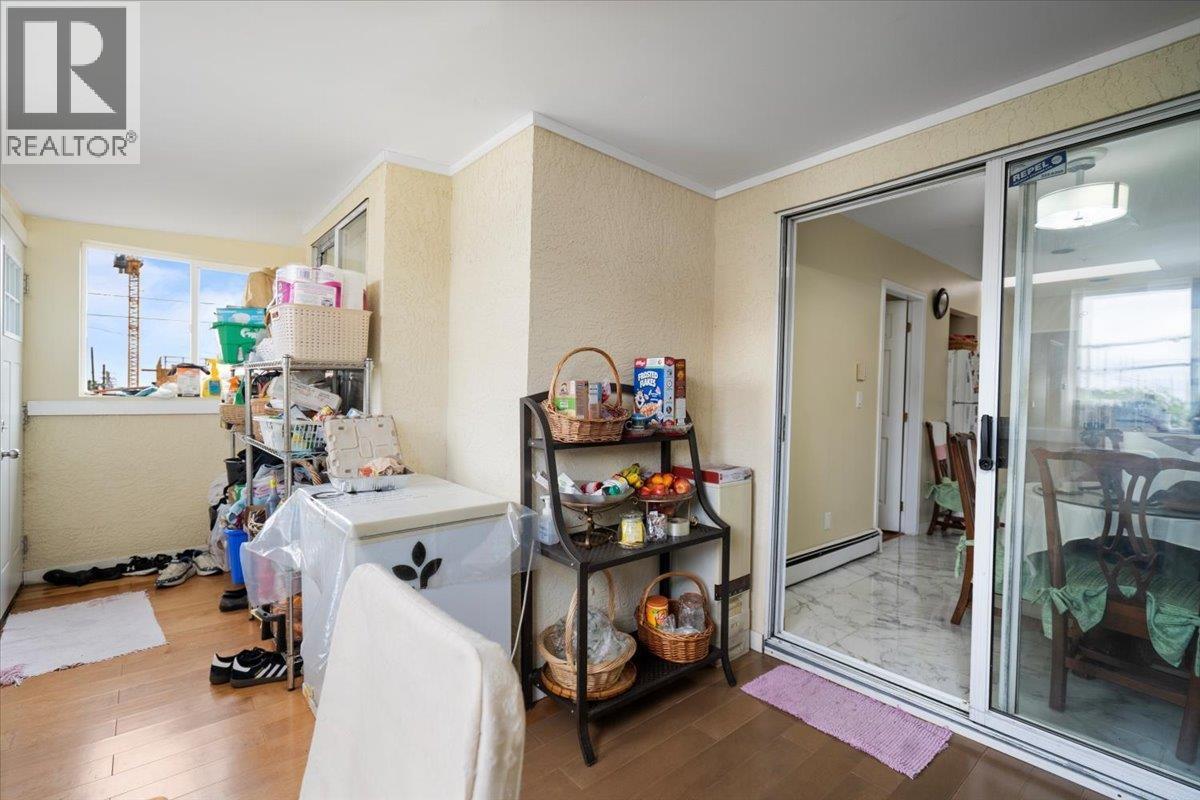 Photo 9 of 7138 Fraser Street, Vancouver BC