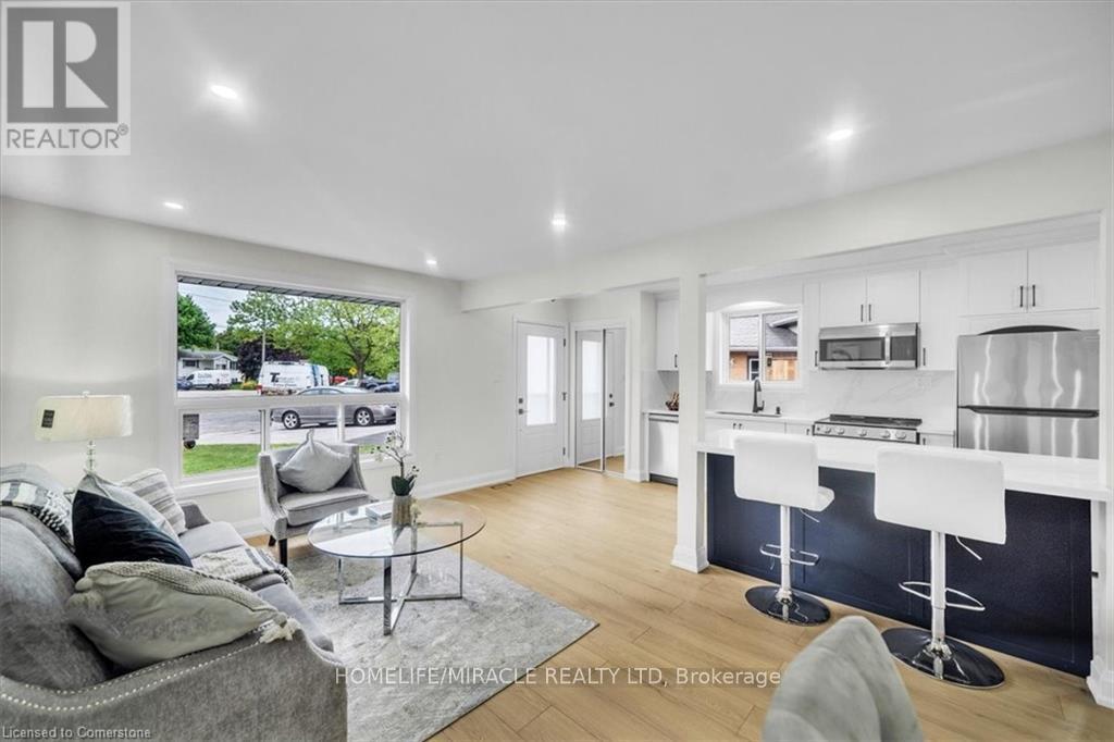 Photo 12 of 4476 Margueritte Avenue, Lincoln ON