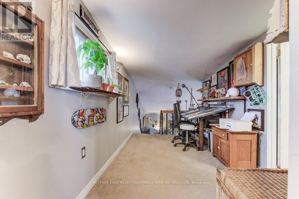 Photo 25 of 56 Lilac Street, Waterloo ON