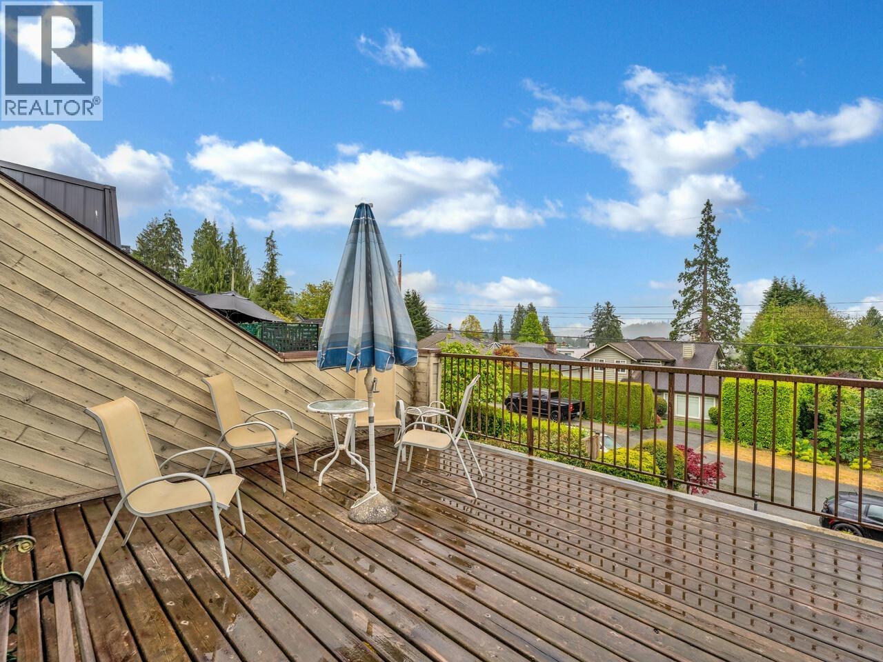 Photo 25 of 1379 Haywood Avenue, West Vancouver BC