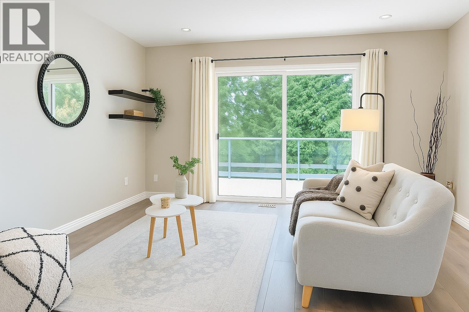 Photo 11 of 2761 Pilot Drive, Coquitlam BC