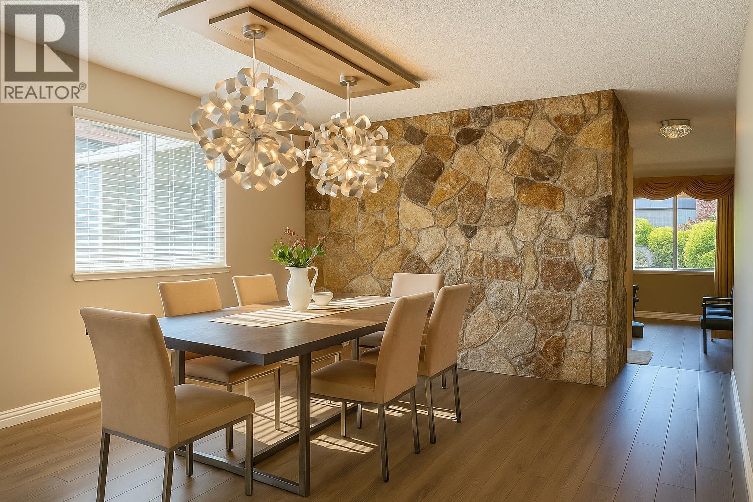 Photo 9 of 2761 Pilot Drive, Coquitlam BC