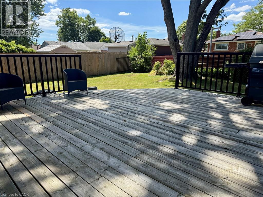 Photo 35 of 24 Gladys Avenue, Welland ON